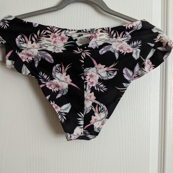 SOLD - Picture 3 of 5